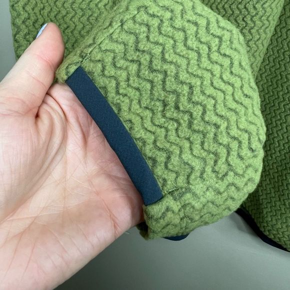 Patagonia R1 Air 1/2 Zip Fleece Pullover - Picture 6 of 6